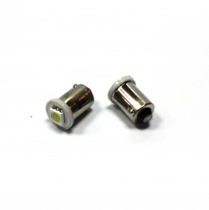 Светодиод 24V T8 WHITE (1SMD) BA9S (габарит) Маяк Светодиод 24V T8 WHITE (1SMD) BA9S (габарит) Маяк